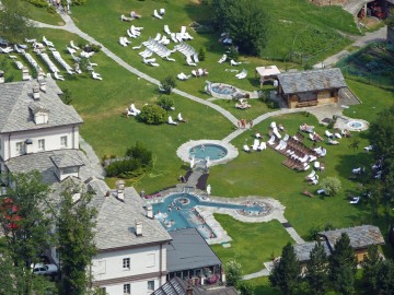 Da Roma a Saint Didier. L'outdoor Fiam per gli spazi contract